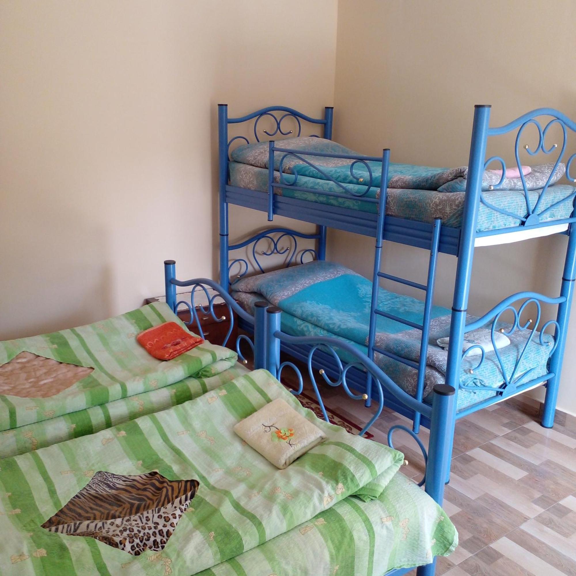 Giorgi'S Homestay Kutaisi Zewnętrze zdjęcie