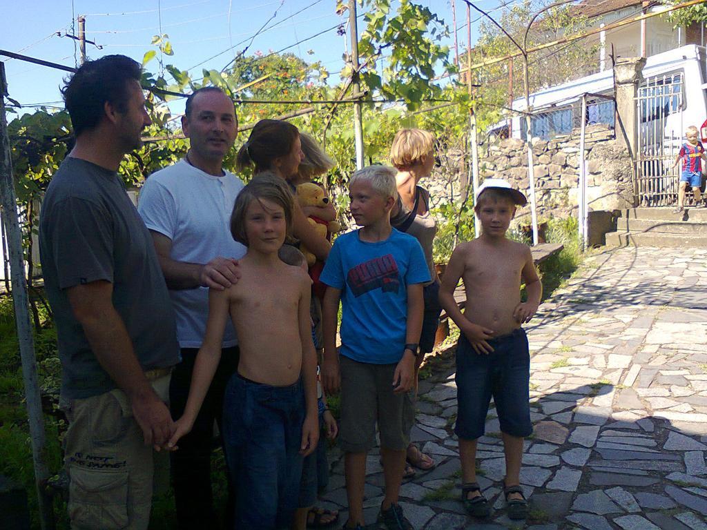 Giorgi'S Homestay Kutaisi Zewnętrze zdjęcie