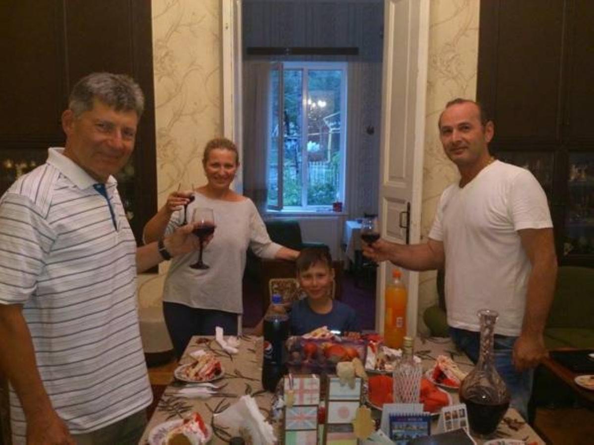 Giorgi'S Homestay Kutaisi Zewnętrze zdjęcie